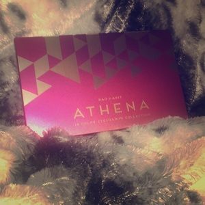 Huda beauty DESERT DUST DUPE